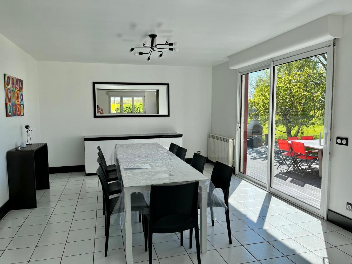 Gite A L'Oree Du Pre Villiers-Saint-Benoit Exteriör bild