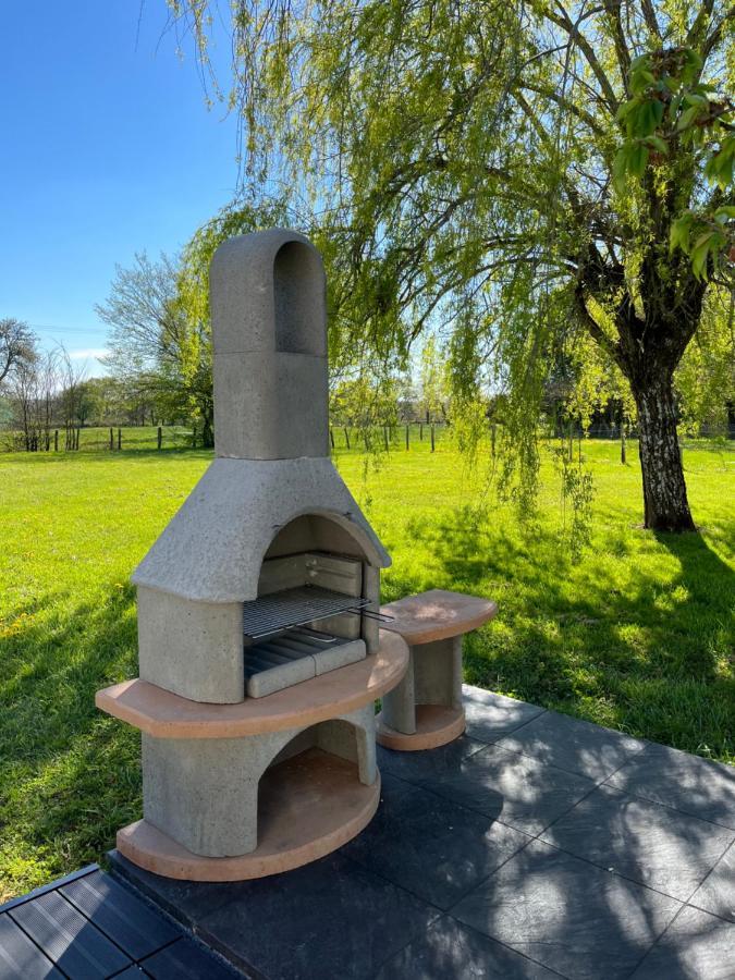 Gite A L'Oree Du Pre Villiers-Saint-Benoit Exteriör bild